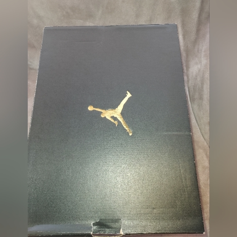 Jordan Spizike Black Court Purple Sneakers - Picture 11 of 14